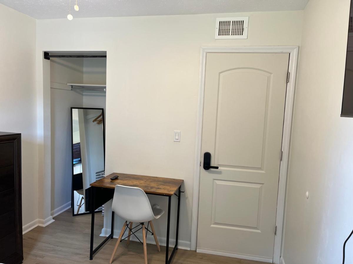 Zenhomes In Brandon Near Tampa Valrico Seffner 外观 照片