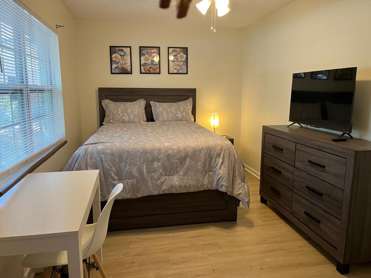 Zenhomes In Brandon Near Tampa Valrico Seffner 外观 照片